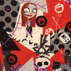 Lularoe Halloween 🎃 Jack n Sally NMBC OS Legging
